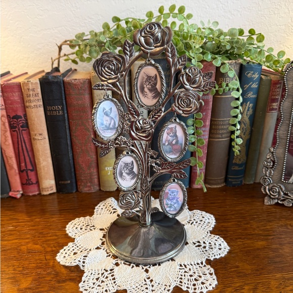 Vintage Silver Photo Tree with Roses - Picture 17 of 17